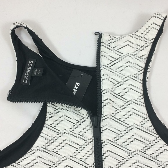 Last Chance!! Express Zippered Crop Top - Picture 5 of 8